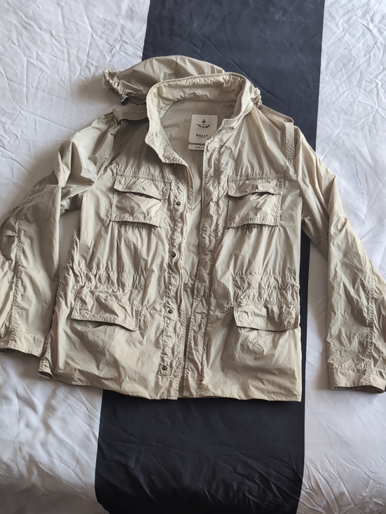 Bally of Switzerland Other - Gorgeous BALLY OF SWITZERLAND Light Beige Utility Jacket / Windbreaker Sz L (52)